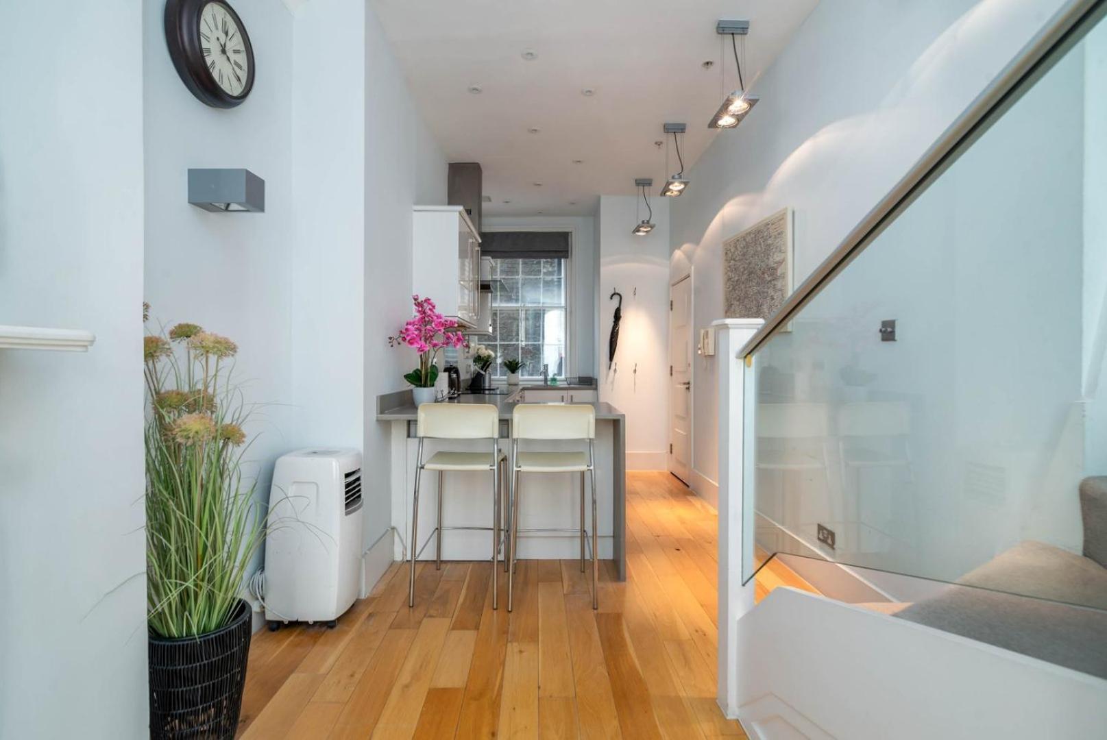 Guestready - Stunning Covent Garden 2Br Duplex Lägenhet London Exteriör bild