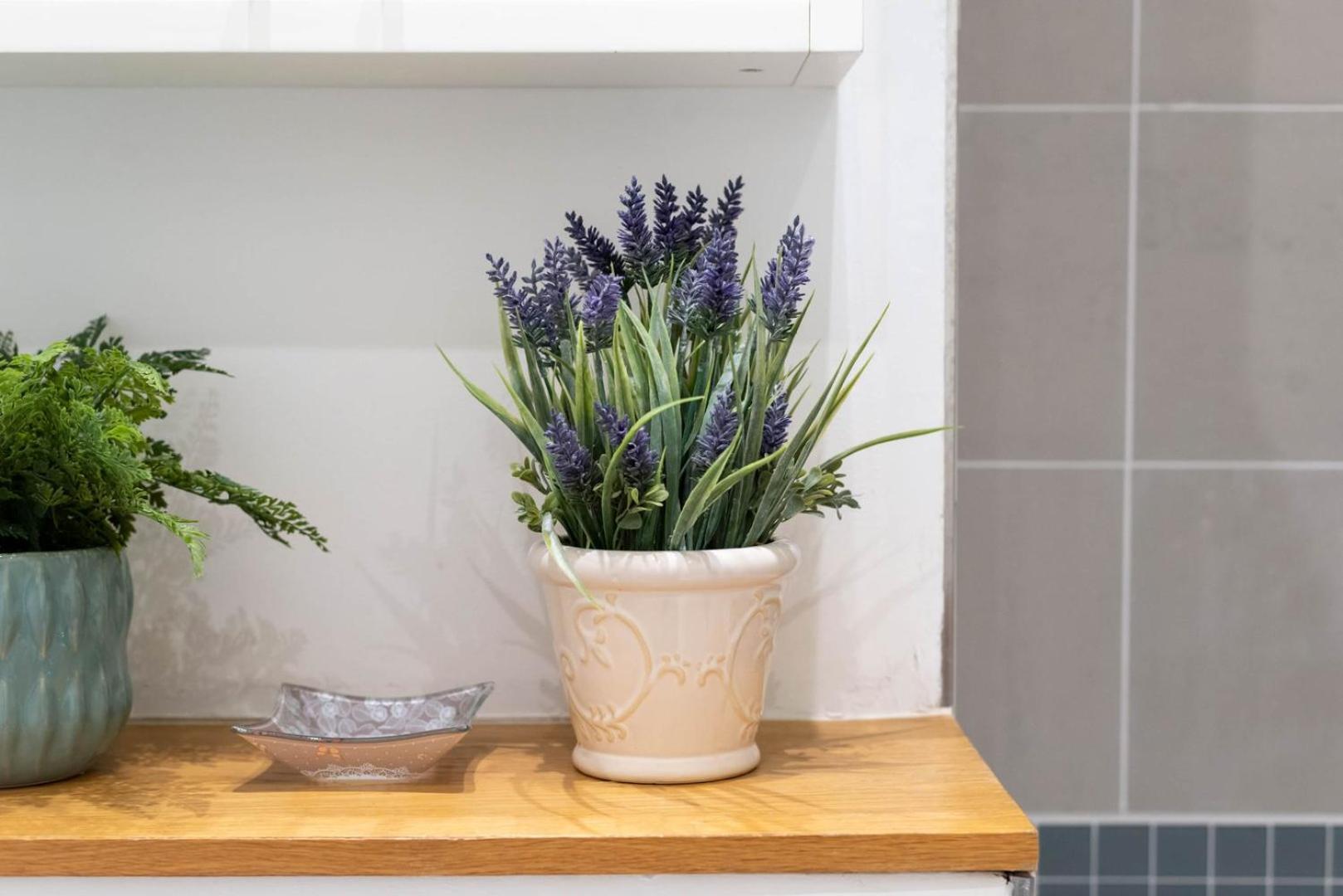 Guestready - Stunning Covent Garden 2Br Duplex Lägenhet London Exteriör bild